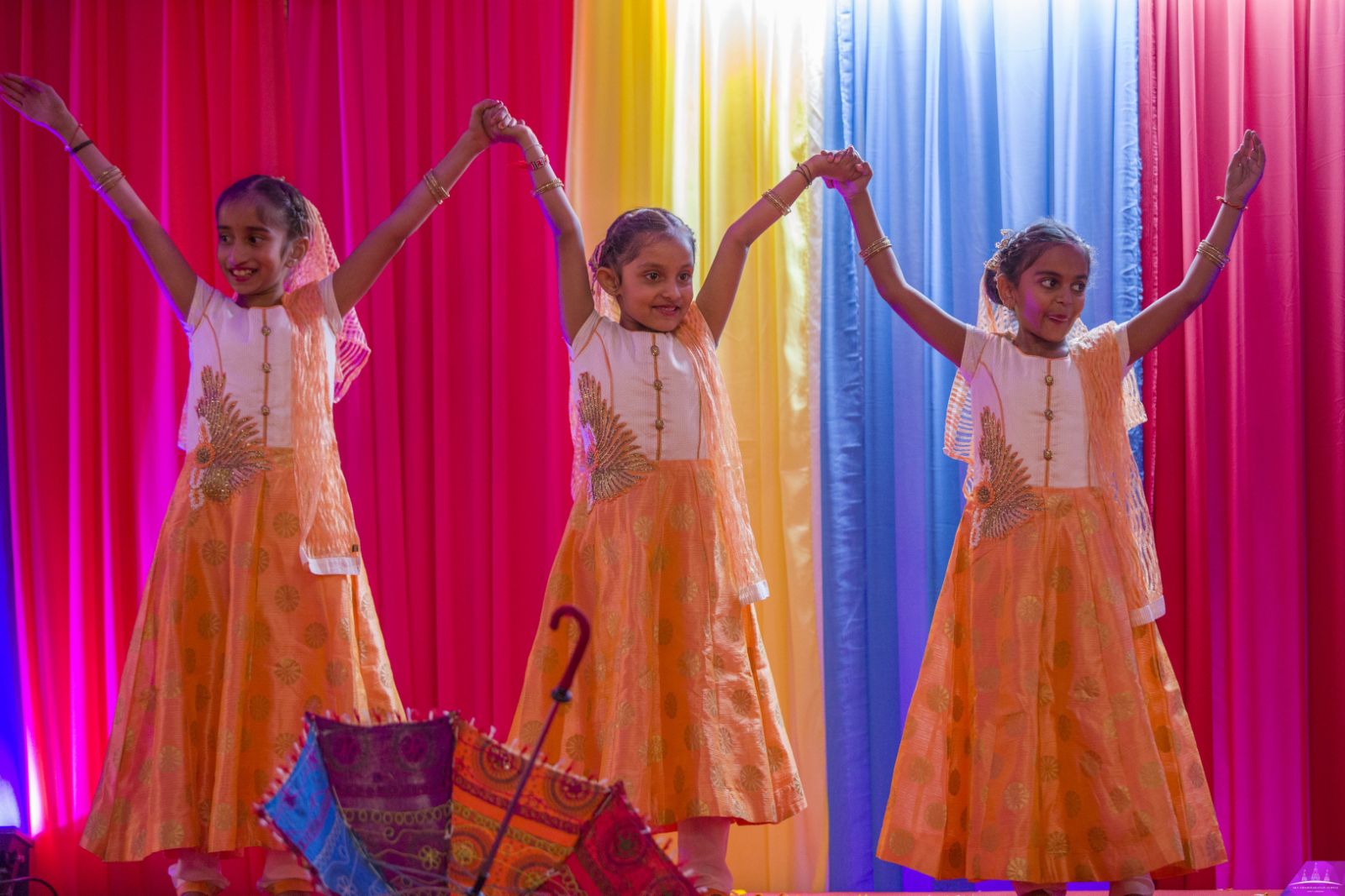 ©1987-2017 SKS Swaminarayan Temple East London